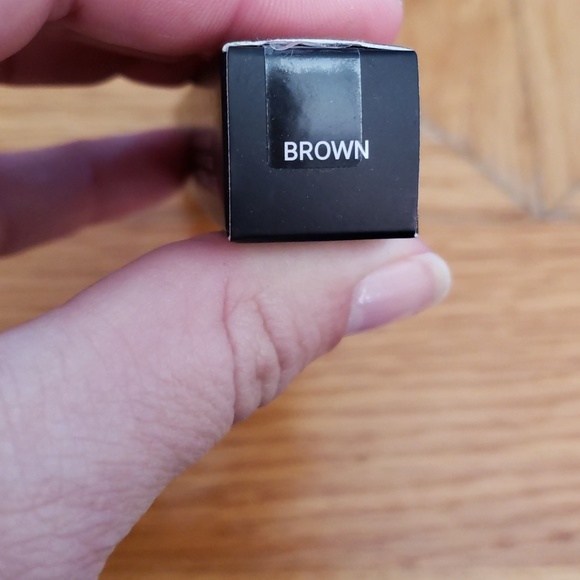 Younique - Picture 2 of 2